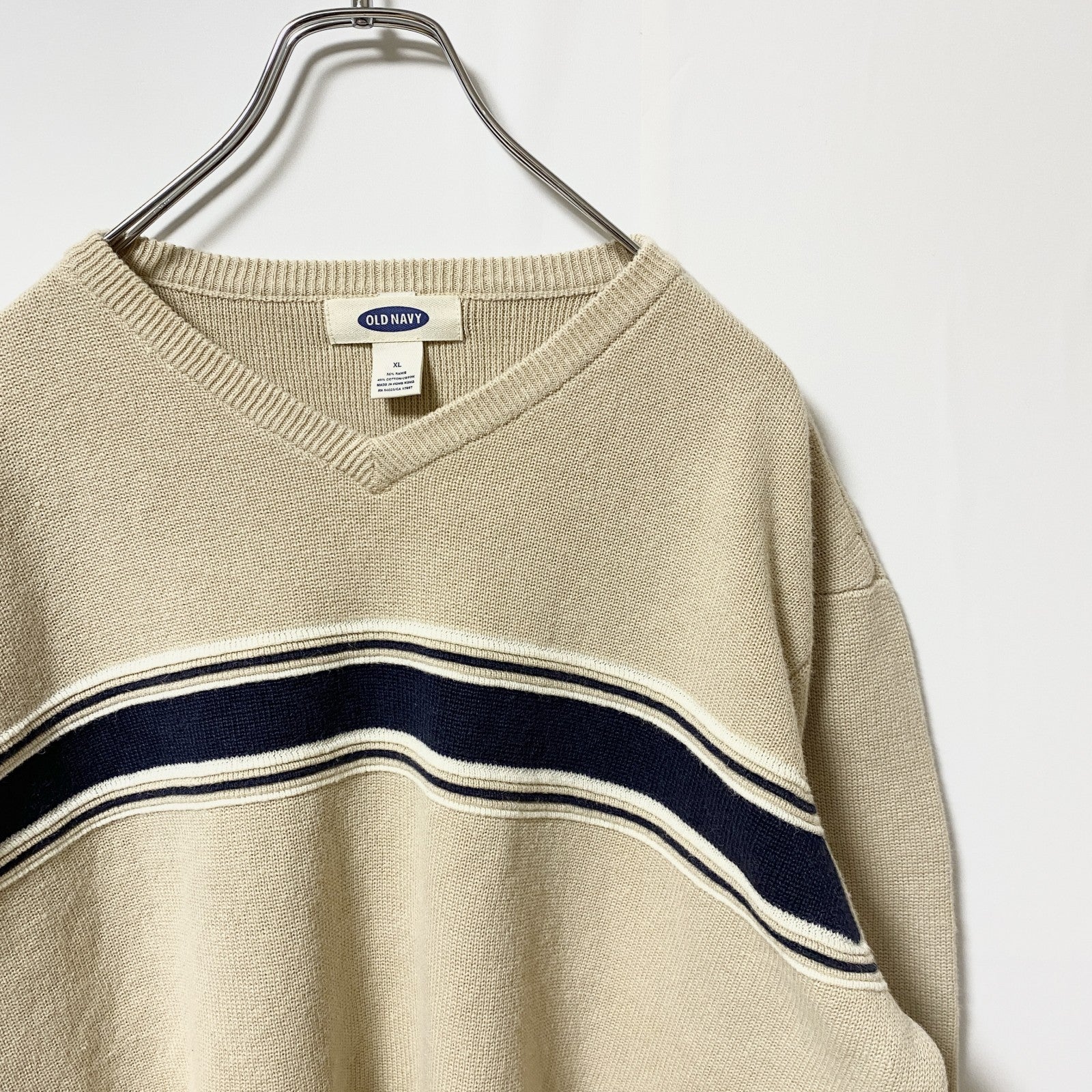 古着 used　OLD NAVY　オールドネイビー　長袖Vネックニット　セーター　ライン　ベージュ　オーバーサイズ　XLサイズ