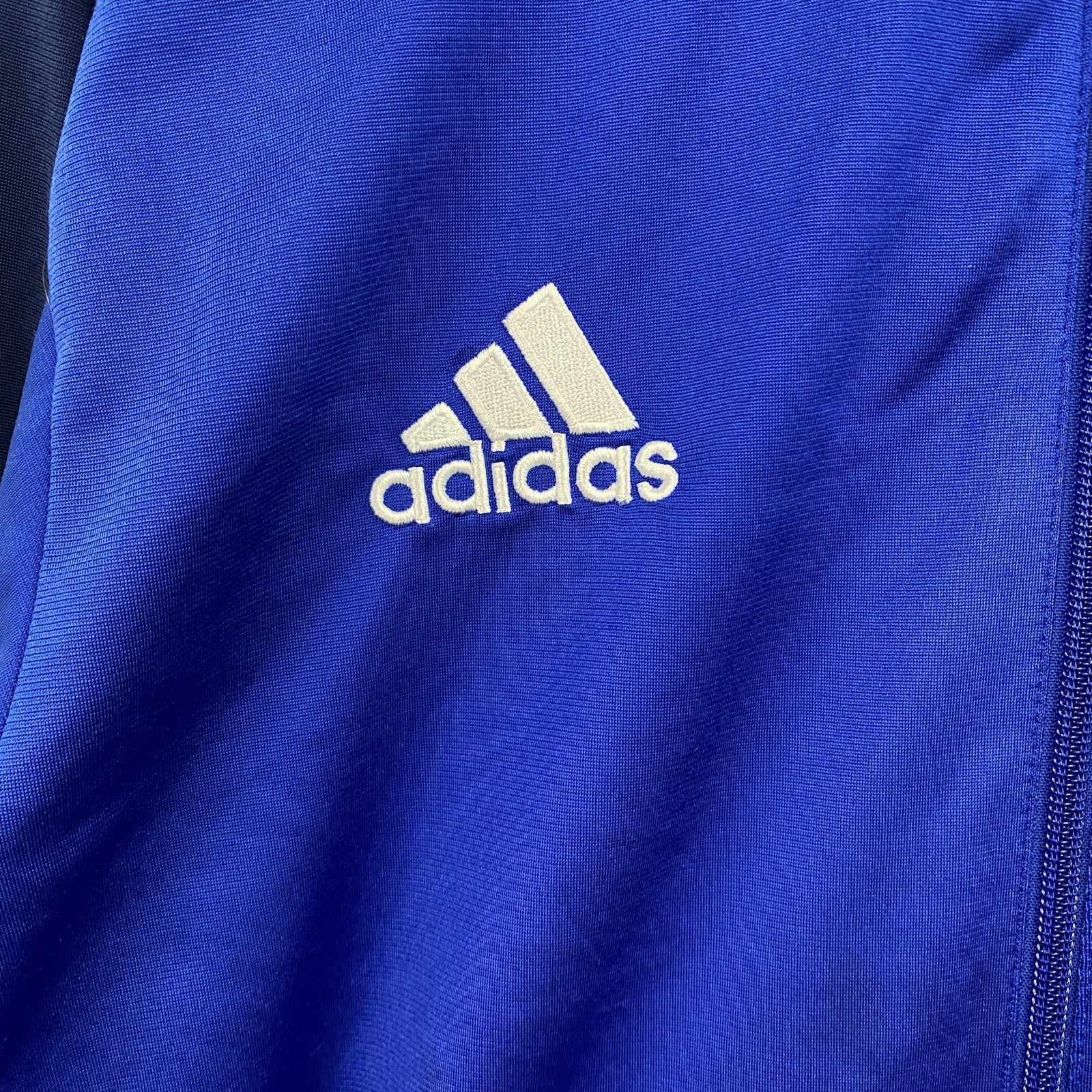 古着 used　adidas　アディダス　長袖トラックジャケット　スリーストライプス　サッカー　ジャージ　ロゴ刺繍　青　Lサイズ