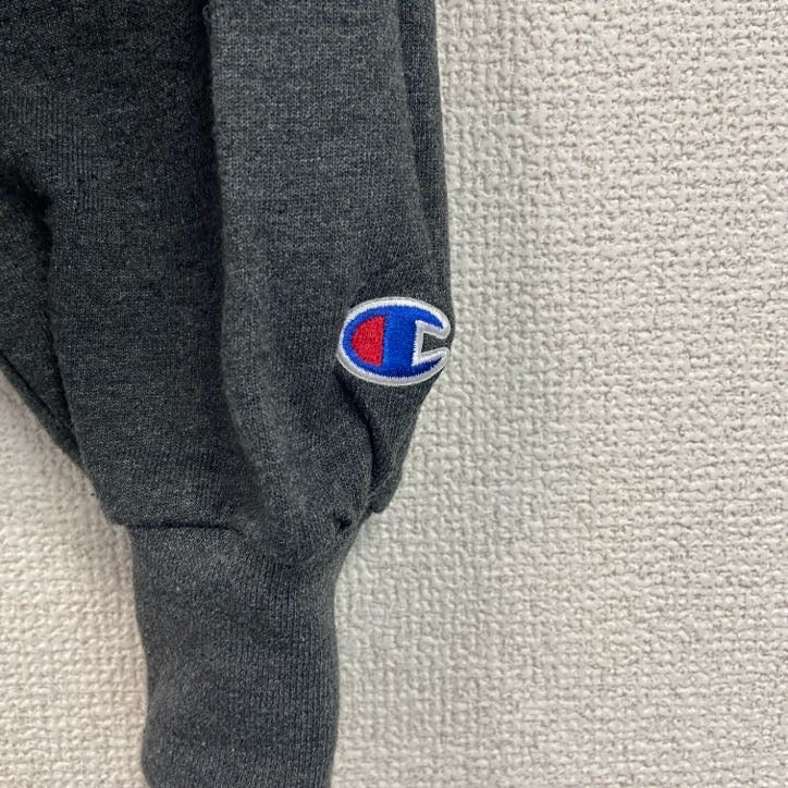 古着 used　champion　チャンピオン　スウェット/トレーナー　カレッジ　灰色　ダークグレー　Sサイズ
