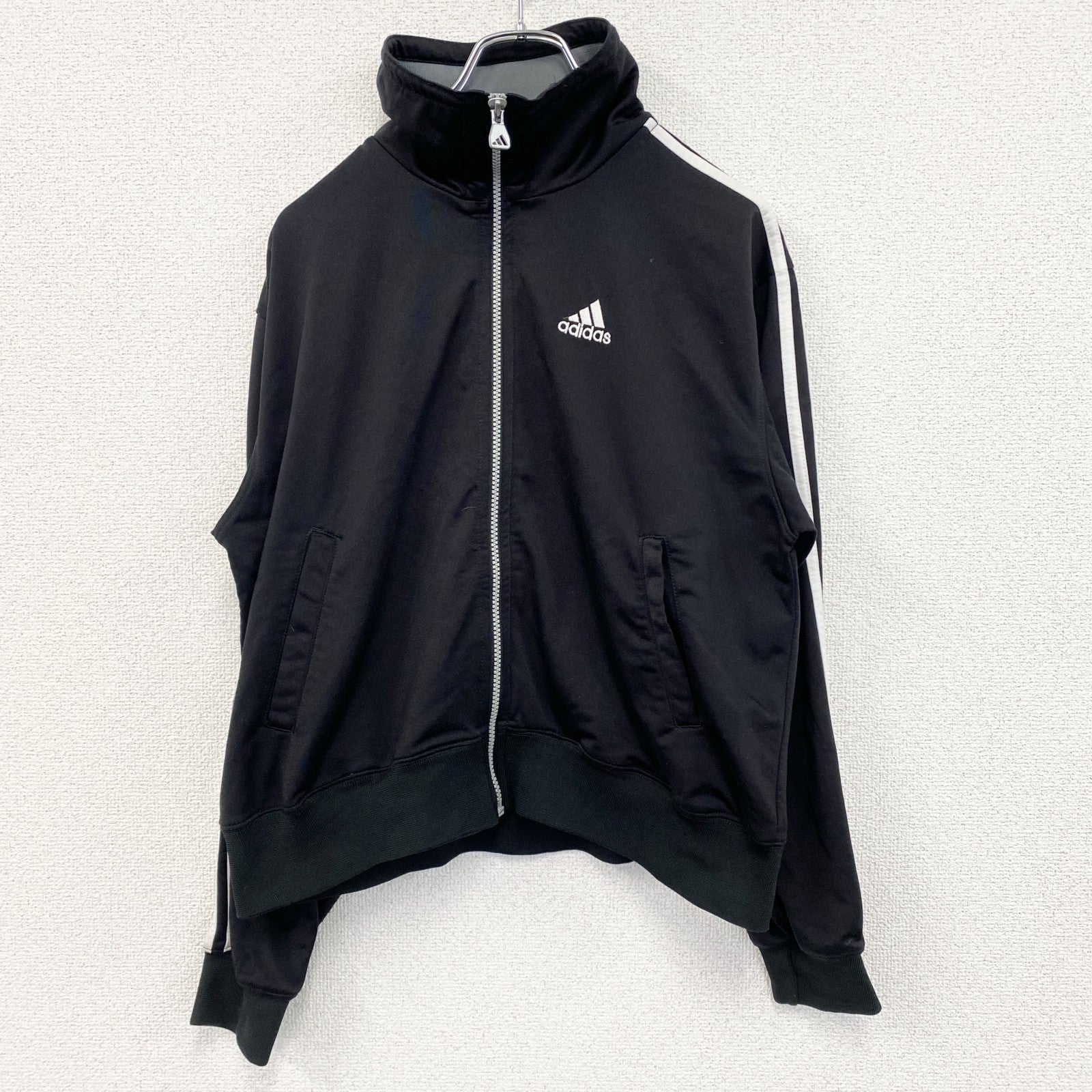 古着 used　90s　adidas　アディダス　長袖トラックジャケット　フルジップジャージ　ヴィンテージ　黒　ブラック　Mサイズ