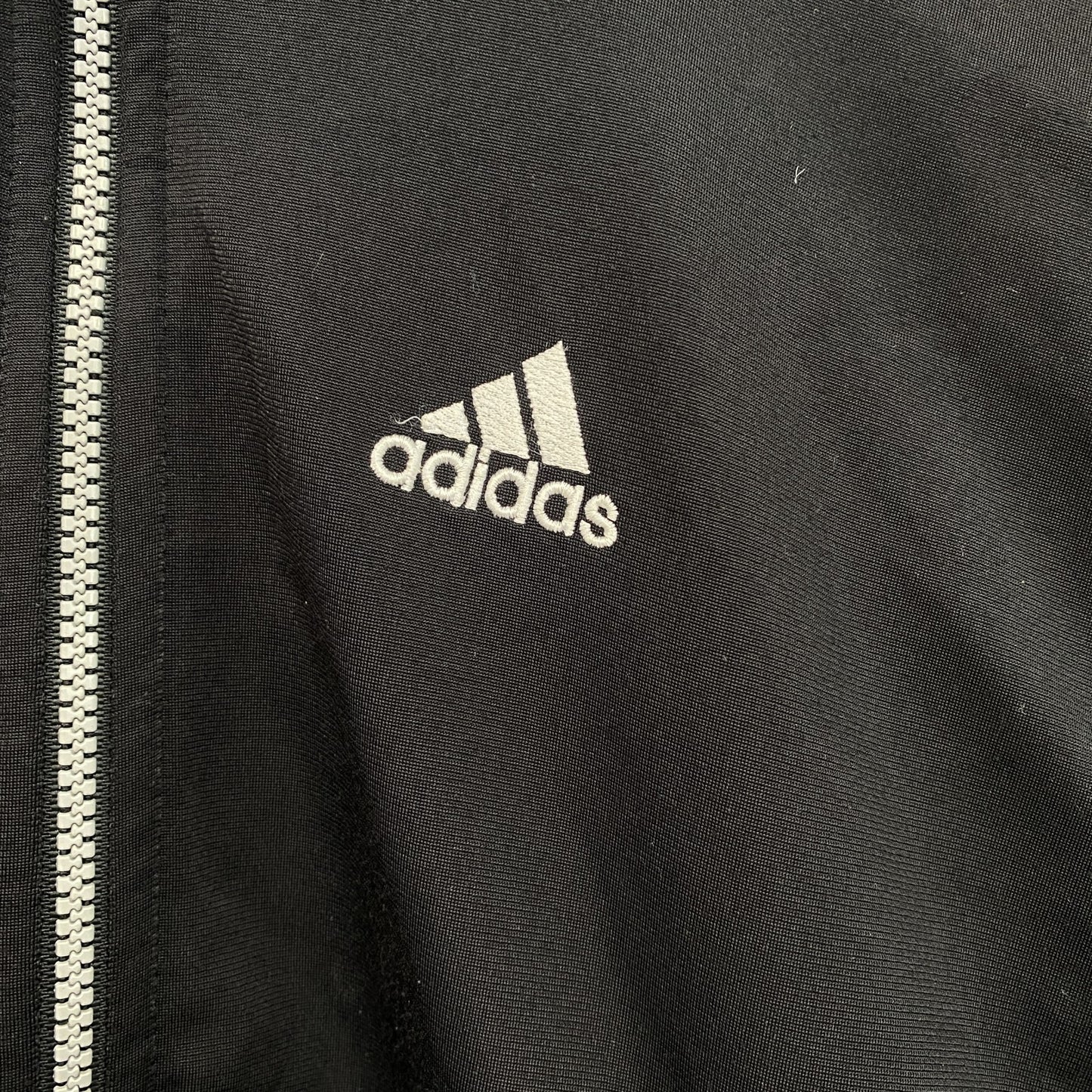 古着 used　90s　adidas　アディダス　長袖トラックジャケット　フルジップジャージ　ヴィンテージ　黒　ブラック　Mサイズ