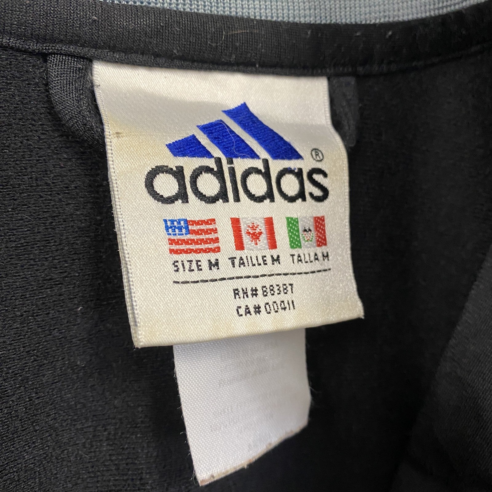 古着 used　90s　adidas　アディダス　長袖トラックジャケット　フルジップジャージ　ヴィンテージ　黒　ブラック　Mサイズ