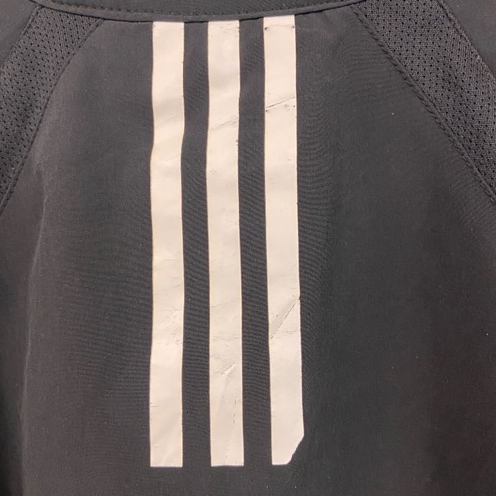 adidas　アディダス　プルオーバージャケット　ハーフジップ　黒　ブラック　Mサイズ