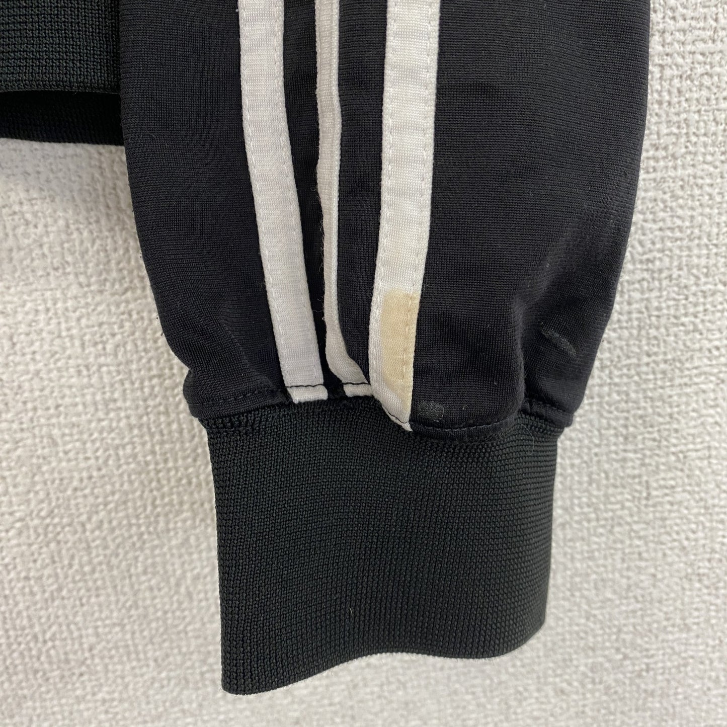 古着 used　90s　adidas　アディダス　長袖トラックジャケット　フルジップジャージ　ヴィンテージ　黒　ブラック　Mサイズ