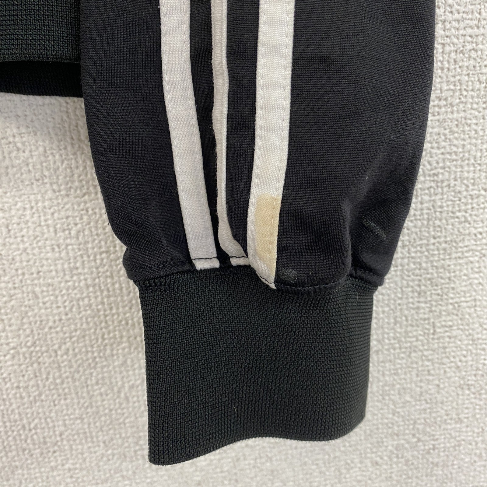 古着 used　90s　adidas　アディダス　長袖トラックジャケット　フルジップジャージ　ヴィンテージ　黒　ブラック　Mサイズ