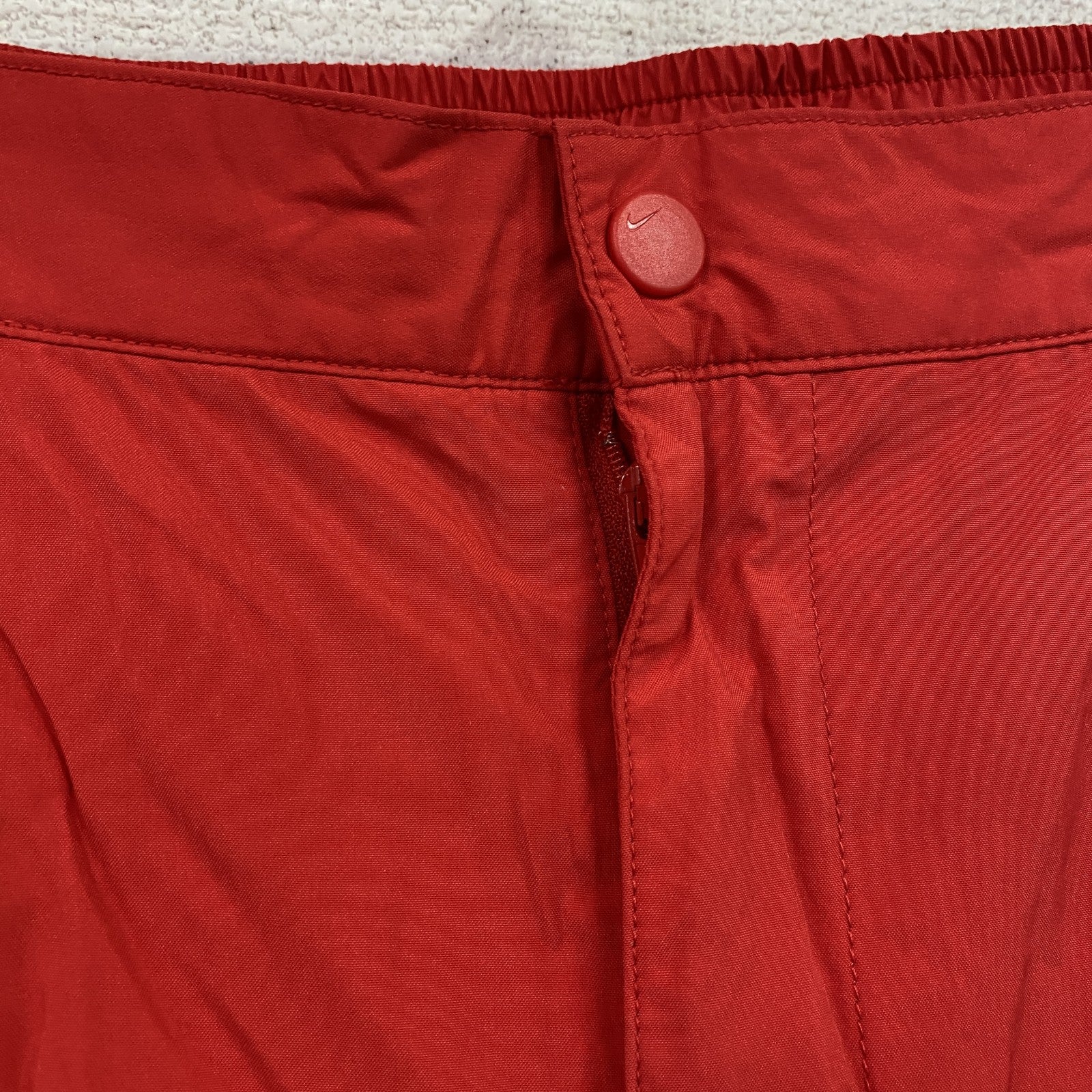 NIKE　ナイキ　トラックナイロンパンツ　赤　レッド　Lサイズ
