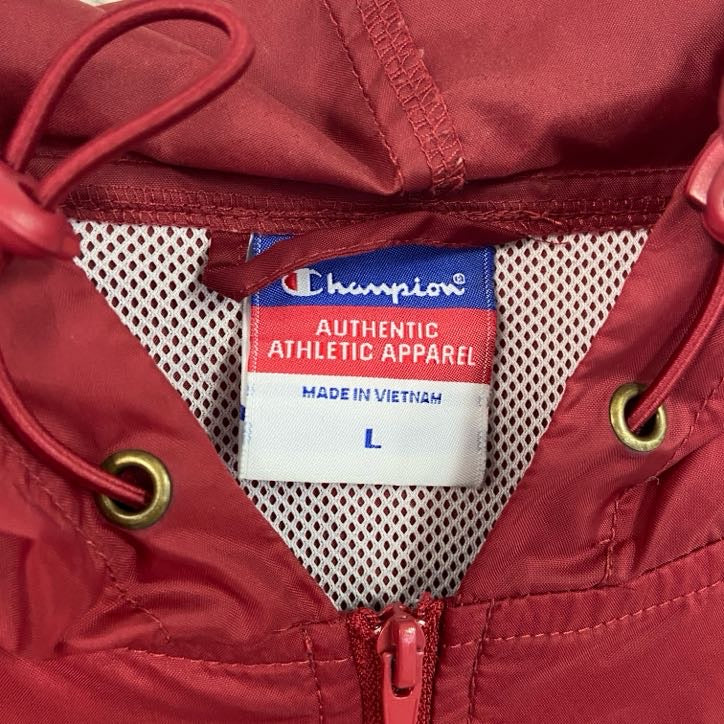 champion　チャンピオン　アノラックパーカー/フーディー　刺繍ロゴ　赤　レッド　Lサイズ