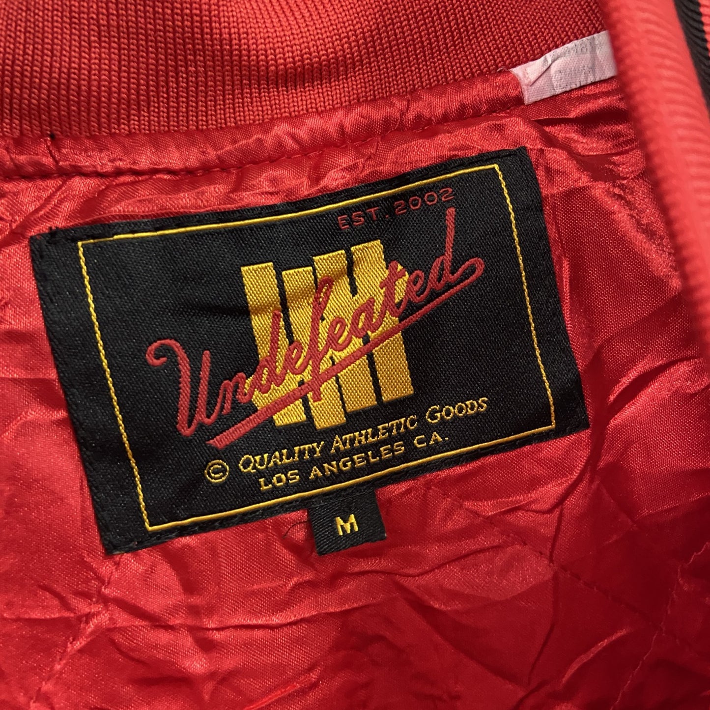 UNDEFEATED　アンディフィーテッド　キルティングジャケット　中綿入り　ファイブストライクス　赤　レッド　Mサイズ