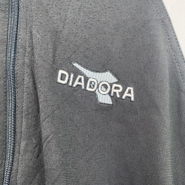 古着 used　diadora　ディアドラ　長袖トラックジャケット　フルジップジャージ　ロゴ刺繍　黒　ブラック　42サイズ