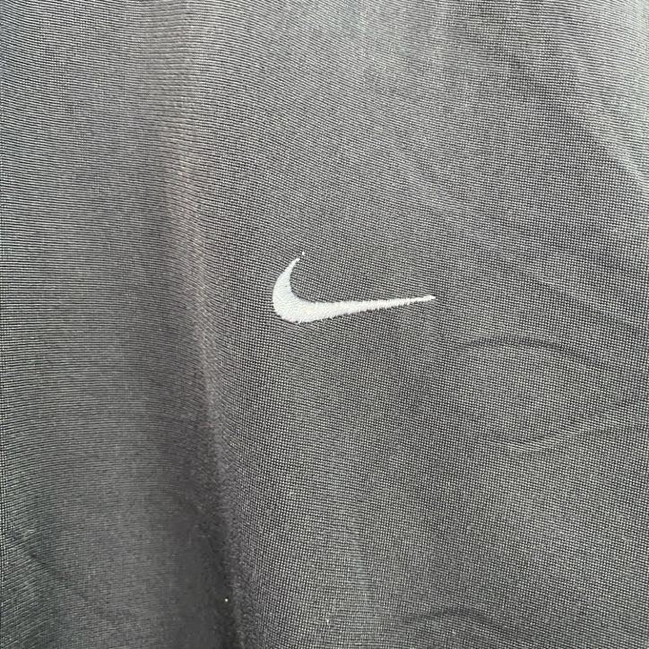 古着 used　～00s　NIKE　ナイキ　長袖トラックジャケット　フルジップジャージ　ワンポイントロゴ　黒　ブラック　Sサイズ