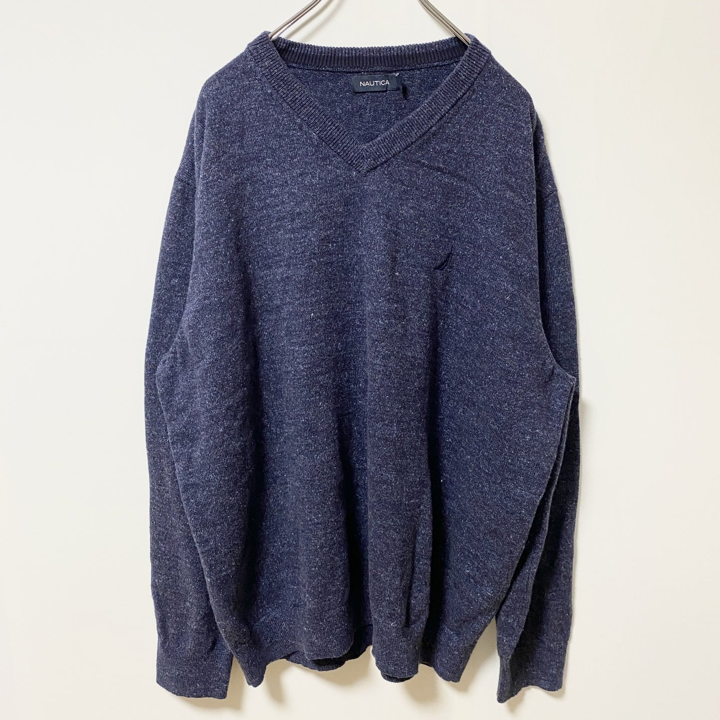 古着 used　NAUTICA　ノーティカ　長袖ワンポイントロゴ刺繍ニット　Vネックセーター　ネイビー　紺　ノームコア　XLサイズ