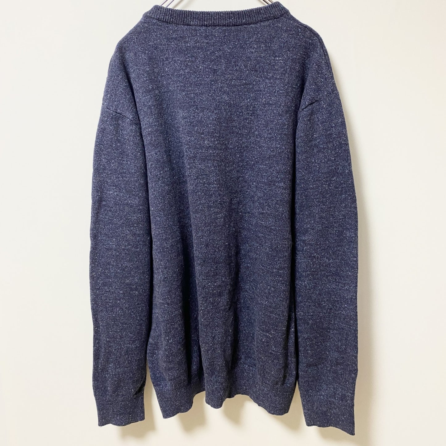 古着 used　NAUTICA　ノーティカ　長袖ワンポイントロゴ刺繍ニット　Vネックセーター　ネイビー　紺　ノームコア　XLサイズ
