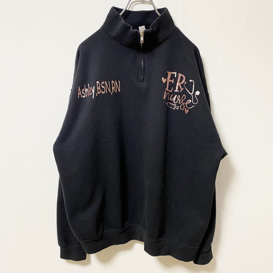 古着 used　JERZEES　ジャージーズ　長袖英字プリントハーフジップスウェット　トレーナー　黒　レトロデザイン　XLサイズ