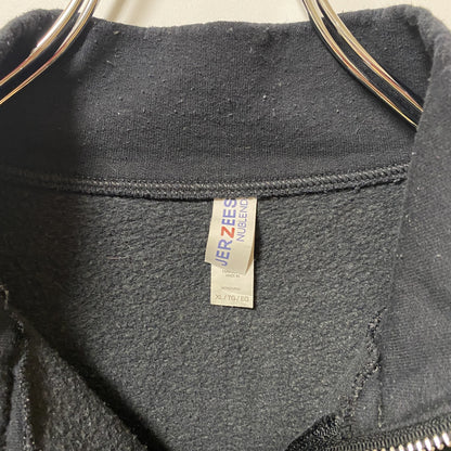 古着 used　JERZEES　ジャージーズ　長袖英字プリントハーフジップスウェット　トレーナー　黒　レトロデザイン　XLサイズ