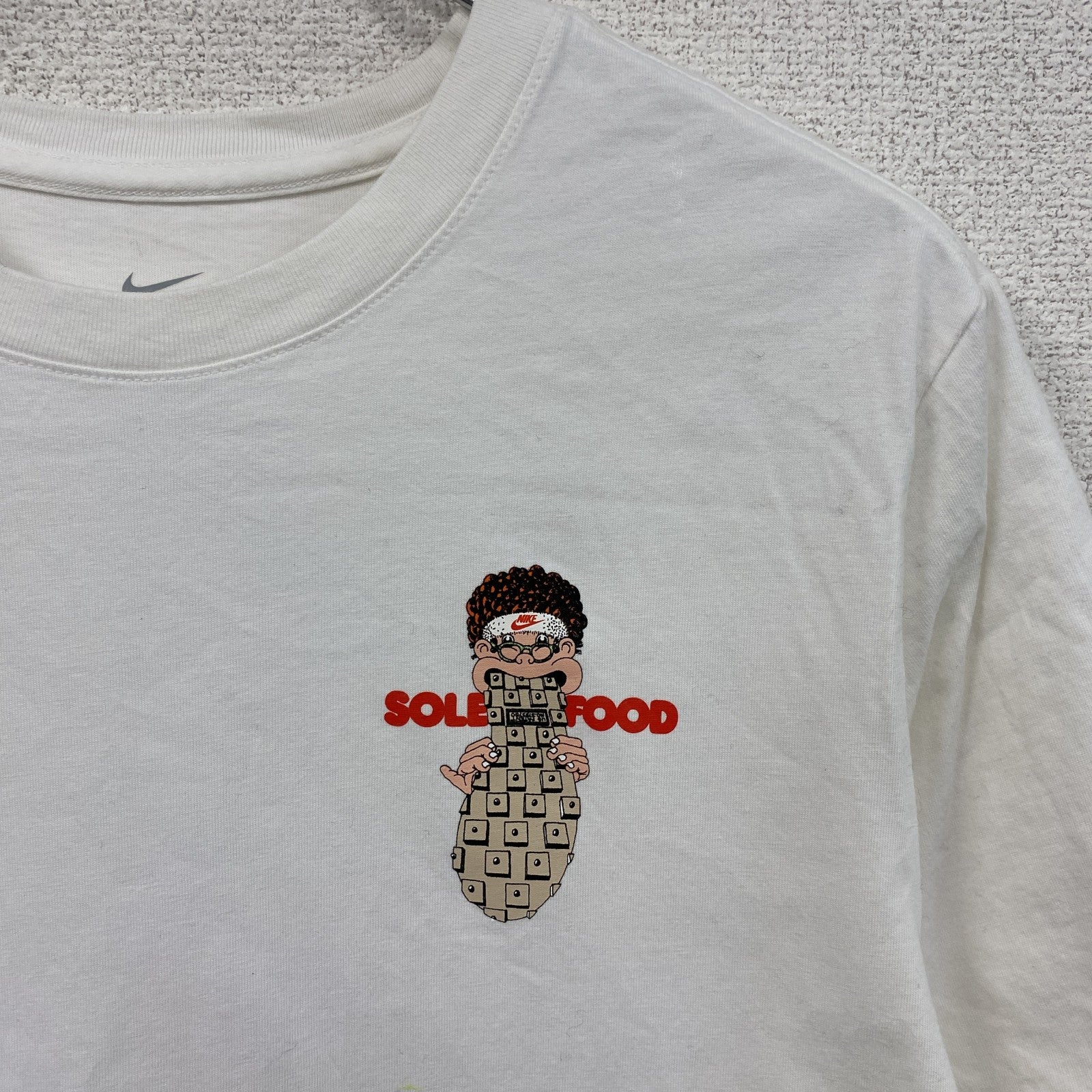 NIKE　ナイキ　半袖プリントTシャツ　白　ホワイト　XLサイズ