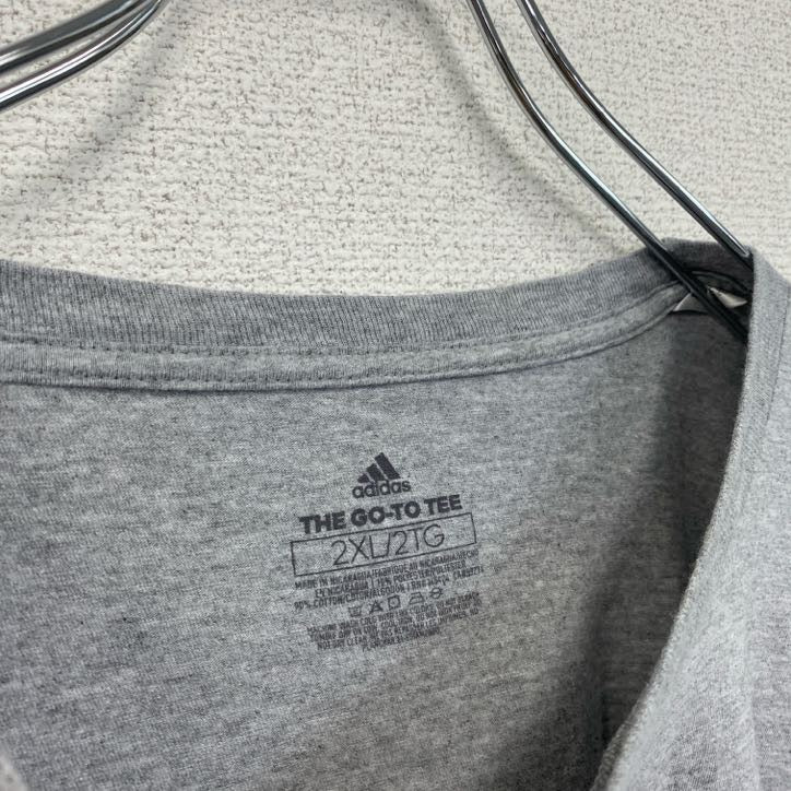 古着 used　adidas　アディダス　半袖プリントTシャツ　スリーストライプ　クルーネック　グレー　XＸLサイズ