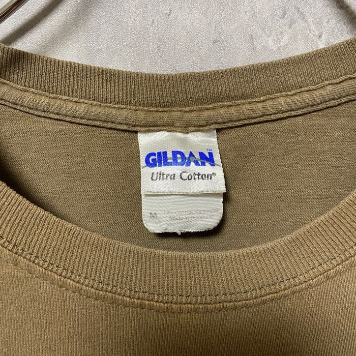 古着 used　GILDAN ギルダン　半袖アニマル柄プリントTシャツ　バックプリント　茶色　ブラウン　鹿　レトロデザイン　