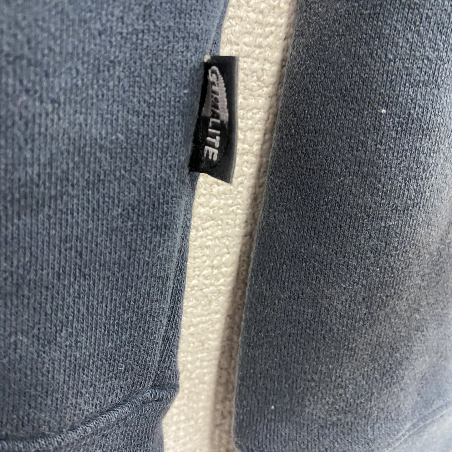 00s　adidas　アディダス　スウェット/トレーナー　フェード　前V　パフォーマンスロゴ　刺繍ロゴ　紺　ネイビー　Mサイズ