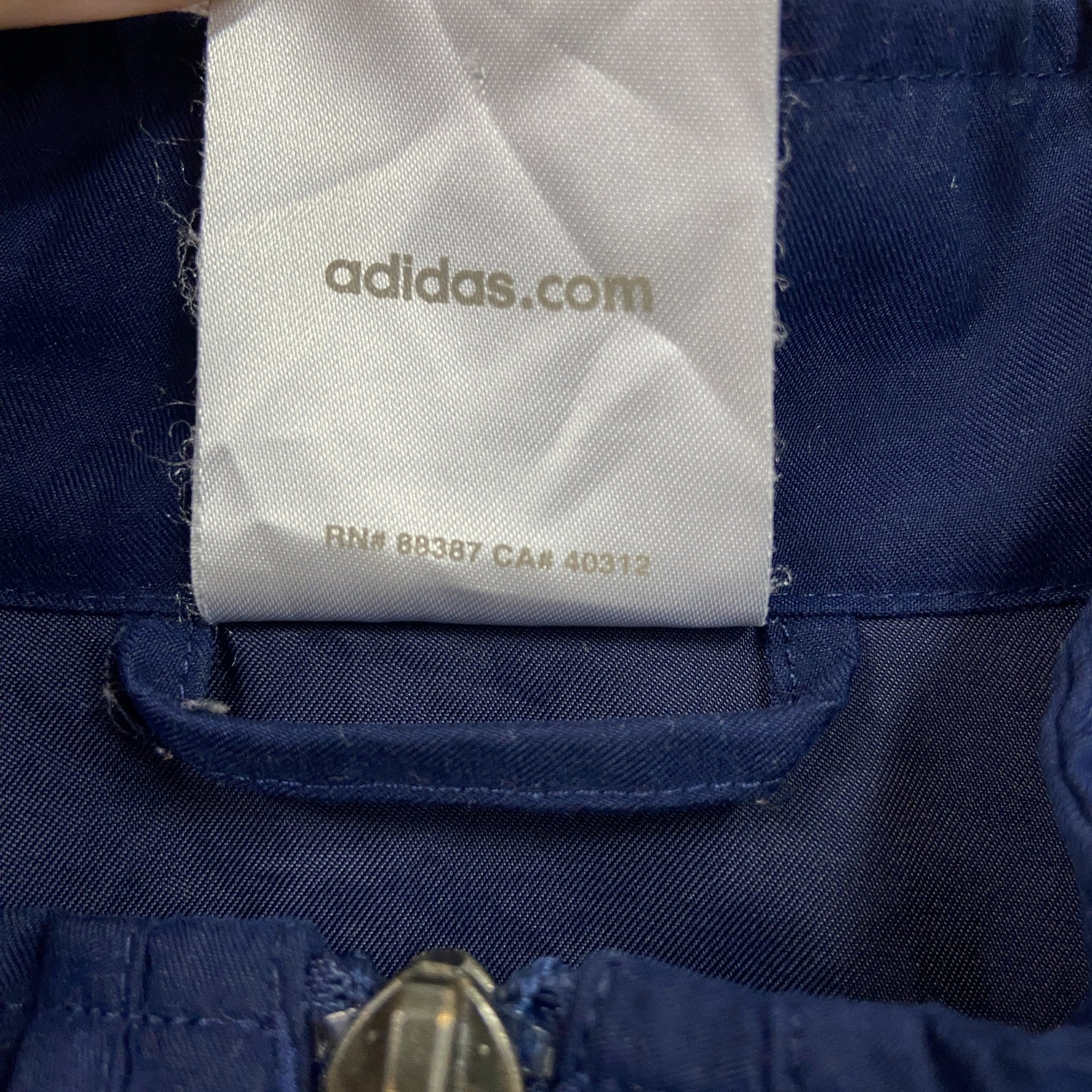 adidas　アディダス　ナイロンジャケット　フルジップ　紺　XLサイズ