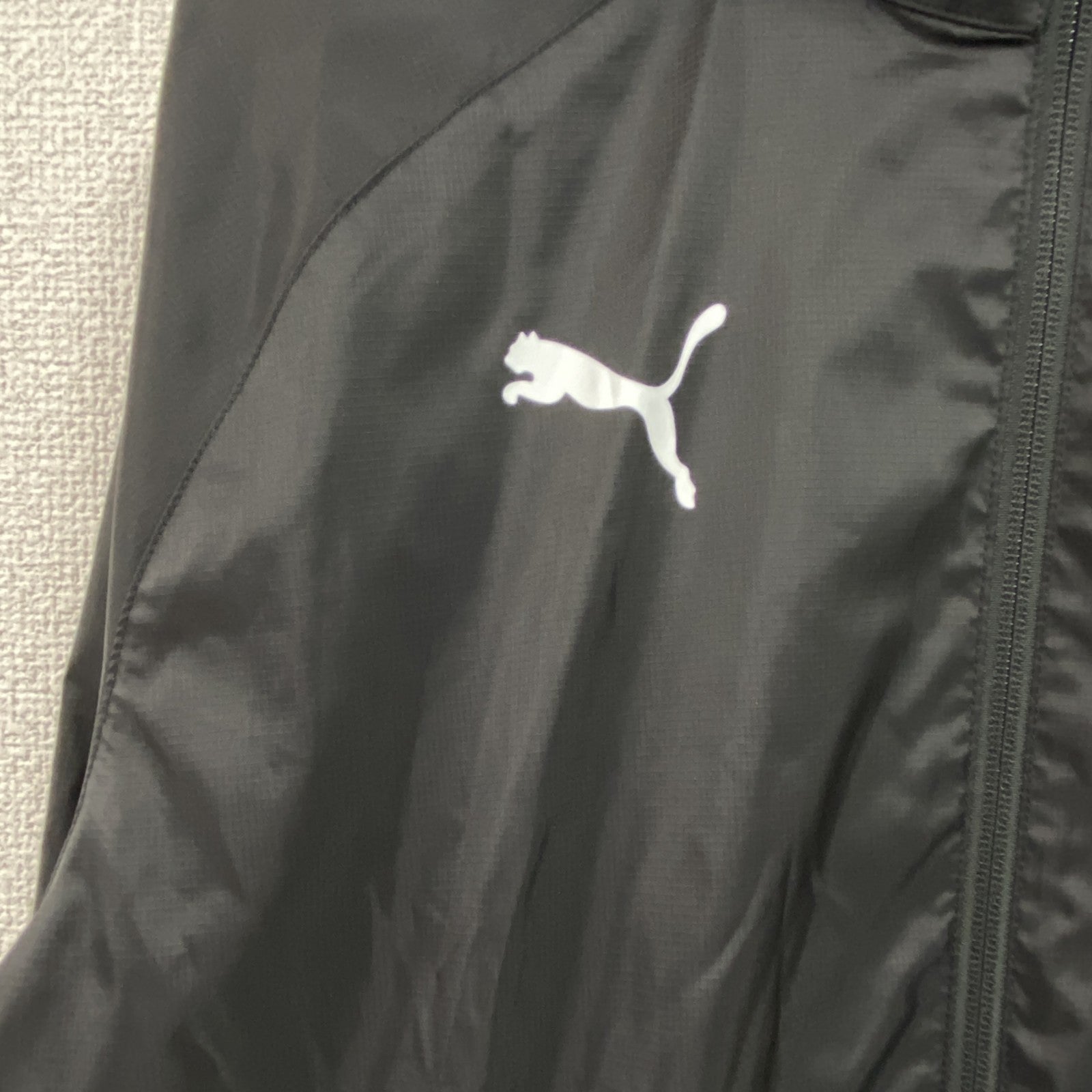 PUMA　プーマ　ナイロンジャケット　刺繡　2way　フルジップ　黒　Mサイズ