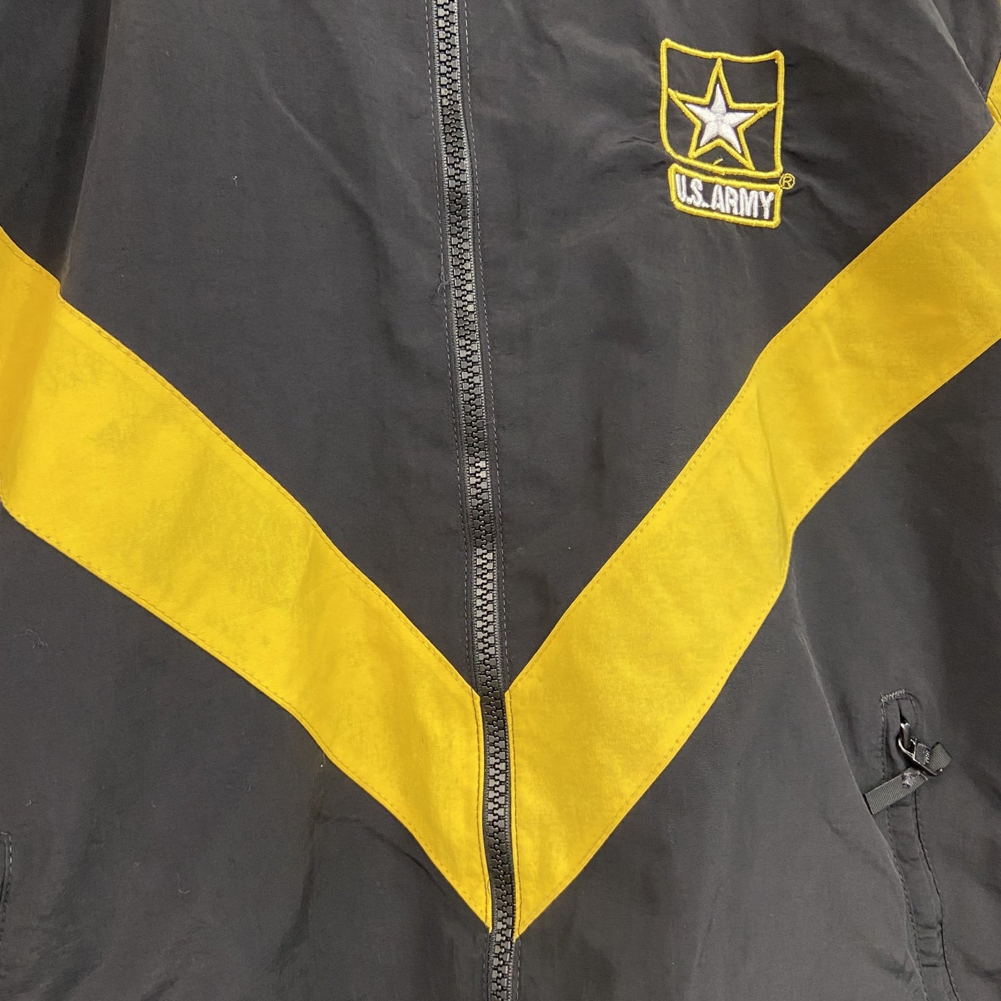 U.S.ARMY　IPFU　トレーニングジャケット　ナイロンジャケット　ミリタリー　米軍　黒　ブラック