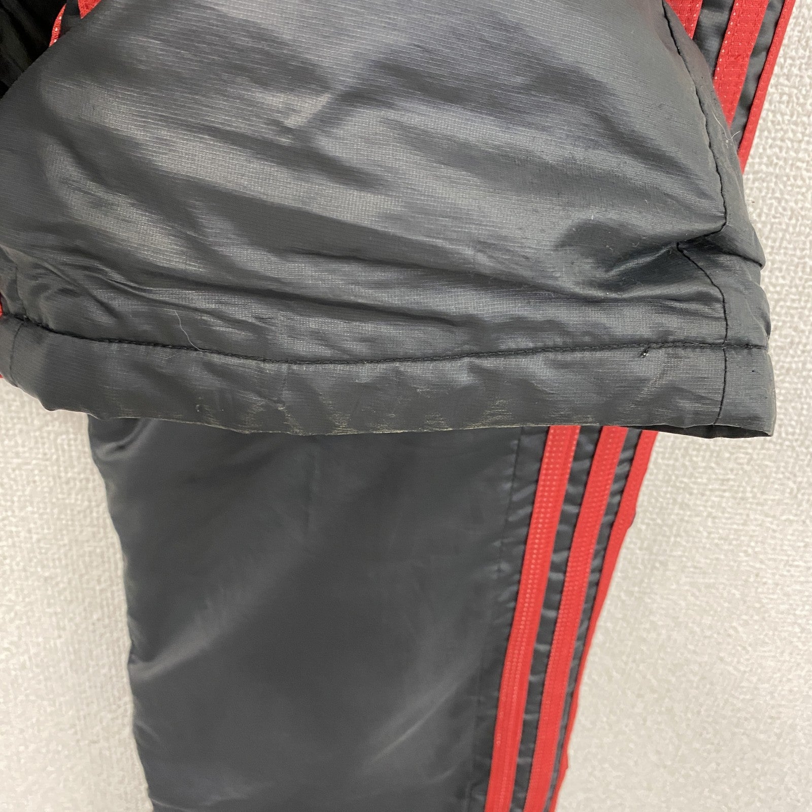 adidas　アディダス　トラックパンツ　ウィンドブレーカーパンツ　黒　ブラック　Lサイズ