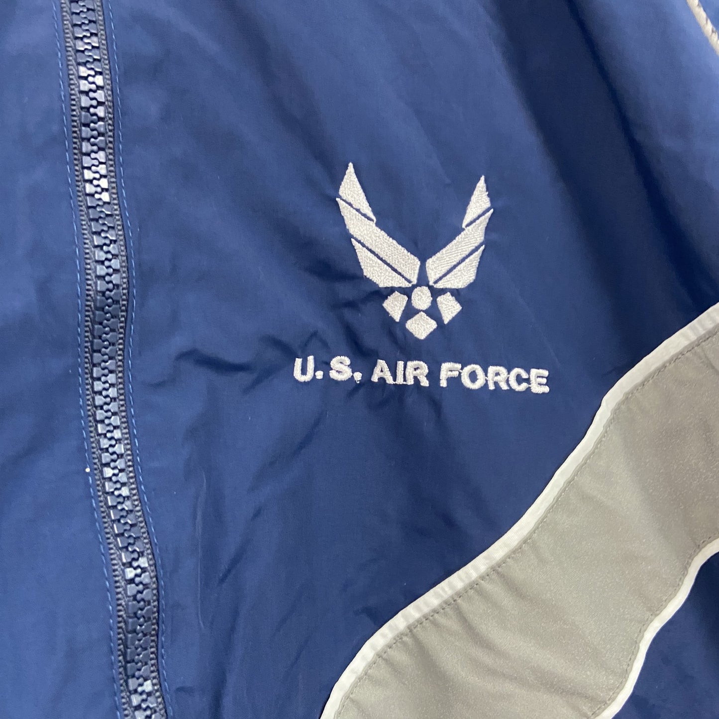 U.S.AIR FORCE　PTU　トレーニングジャケット　ナイロンジャケット　米軍　青　ブルー