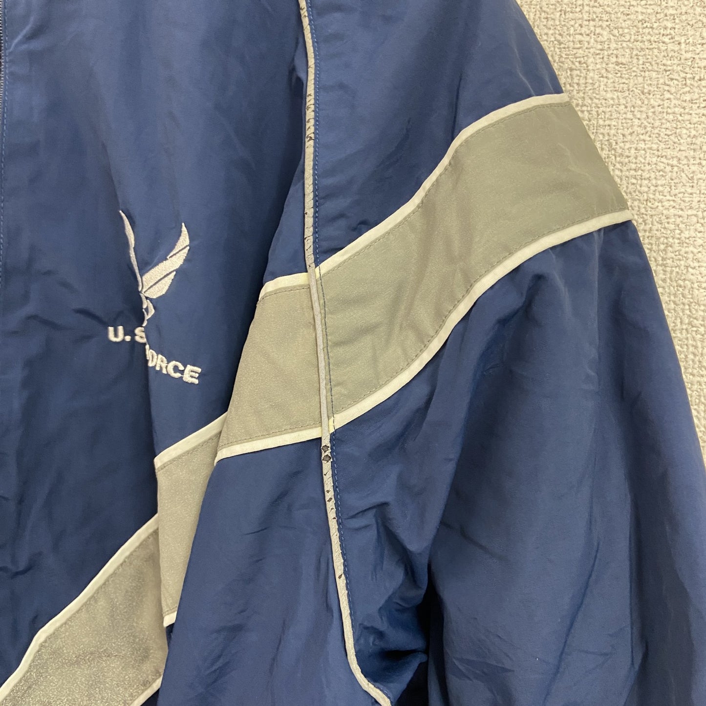 U.S.AIR FORCE　PTU　トレーニングジャケット　ナイロンジャケット　米軍　青　ブルー