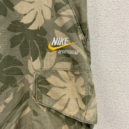 NIKE　ナイキ　カーゴハーフパンツ/ショートパンツ　ボタニカル柄　緑　グリーン　30サイズ