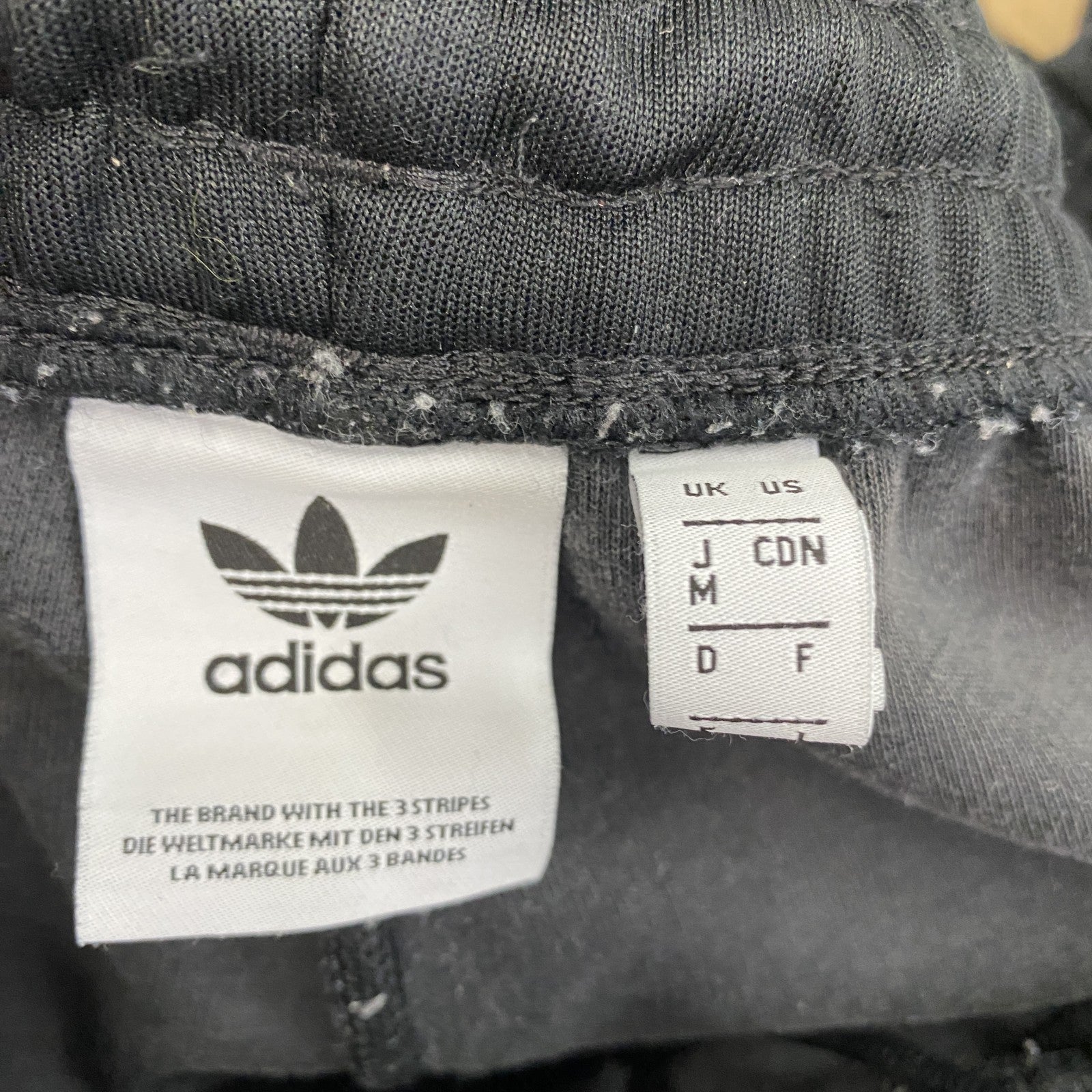 adidas　アディダス　トラックパンツ　トレフォイル　黒　ブラック　Mサイズ