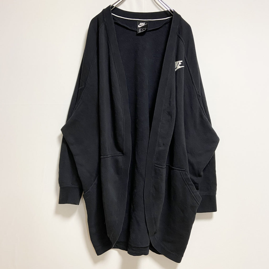 古着 used　NIKE　ナイキ　長袖ロゴプリントカーディガン　ボレロ　黒　ブラック　秋冬服　ビッグシルエット　XLサイズ