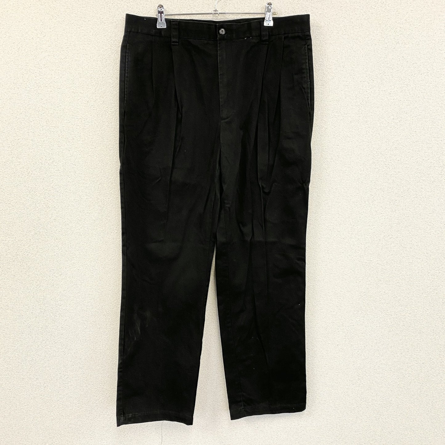 DOCKERS　ドッカーズ　チノパン　タック入り　ジップフライ　黒　ブラック　W36サイズ