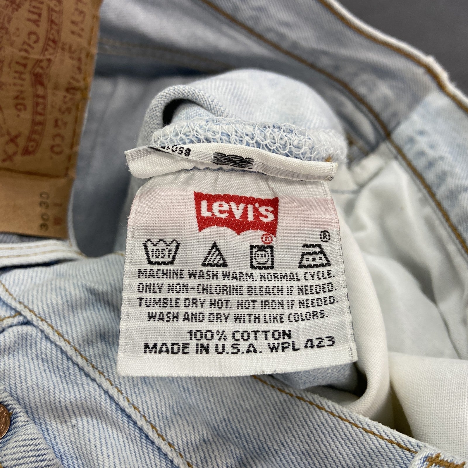 Levi's　リーバイス　501　デニムパンツジーンズ　ボタンフライ　インディゴ　30サイズ