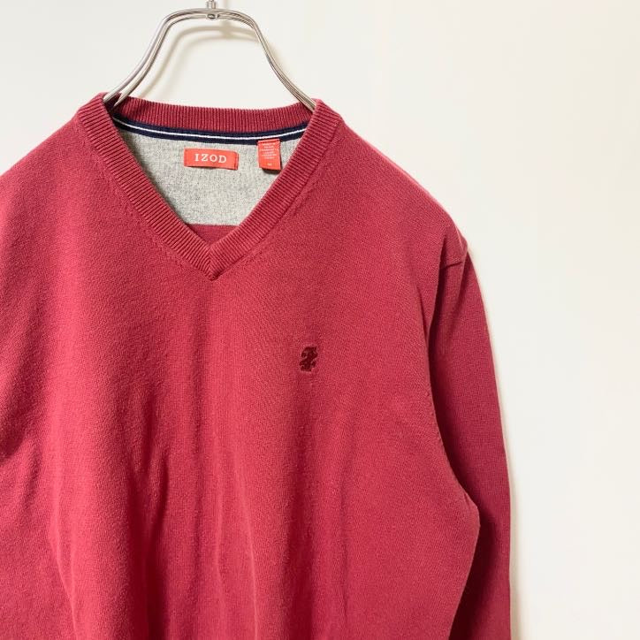 古着 used　IZOD アイゾッド　長袖Vネックニット　セーター　ワンポイントロゴ刺繍　無地　赤　レトロデザイン　Lサイズ