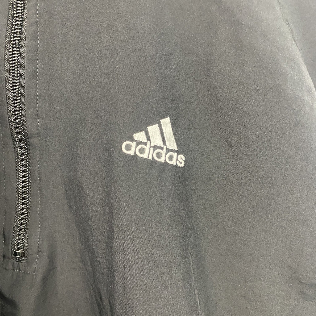 adidas　アディダス　プルオーバージャケット　ハーフジップ　黒　ブラック　Mサイズ