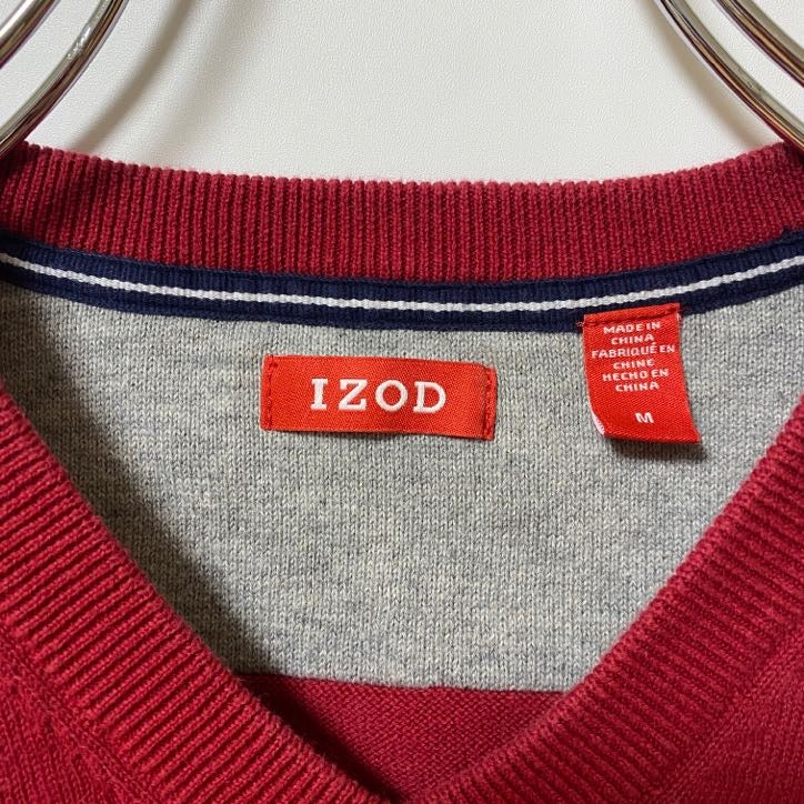 古着 used　IZOD アイゾッド　長袖Vネックニット　セーター　ワンポイントロゴ刺繍　無地　赤　レトロデザイン　Lサイズ