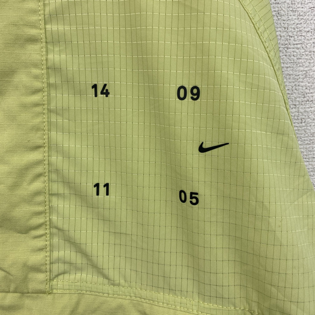 NIKE　ナイキ　プルオーバージャケット　ハーフジップ　スウッシュロゴ　黄色　イエロー　Mサイズ