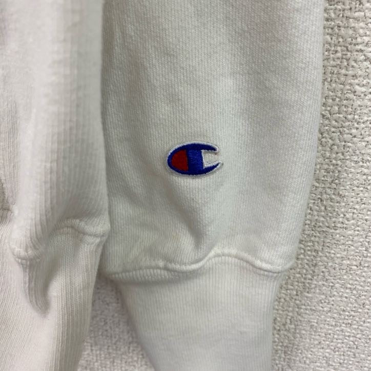 古着 used　00s　Champion　チャンピオン　長袖スウェット　リバースウィーブ　ワンポイント刺繡ロゴ　ホワイト　Mサイズ