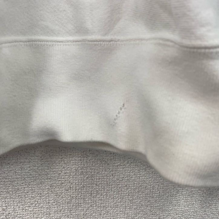 古着 used　00s　Champion　チャンピオン　長袖スウェット　リバースウィーブ　ワンポイント刺繡ロゴ　ホワイト　Mサイズ