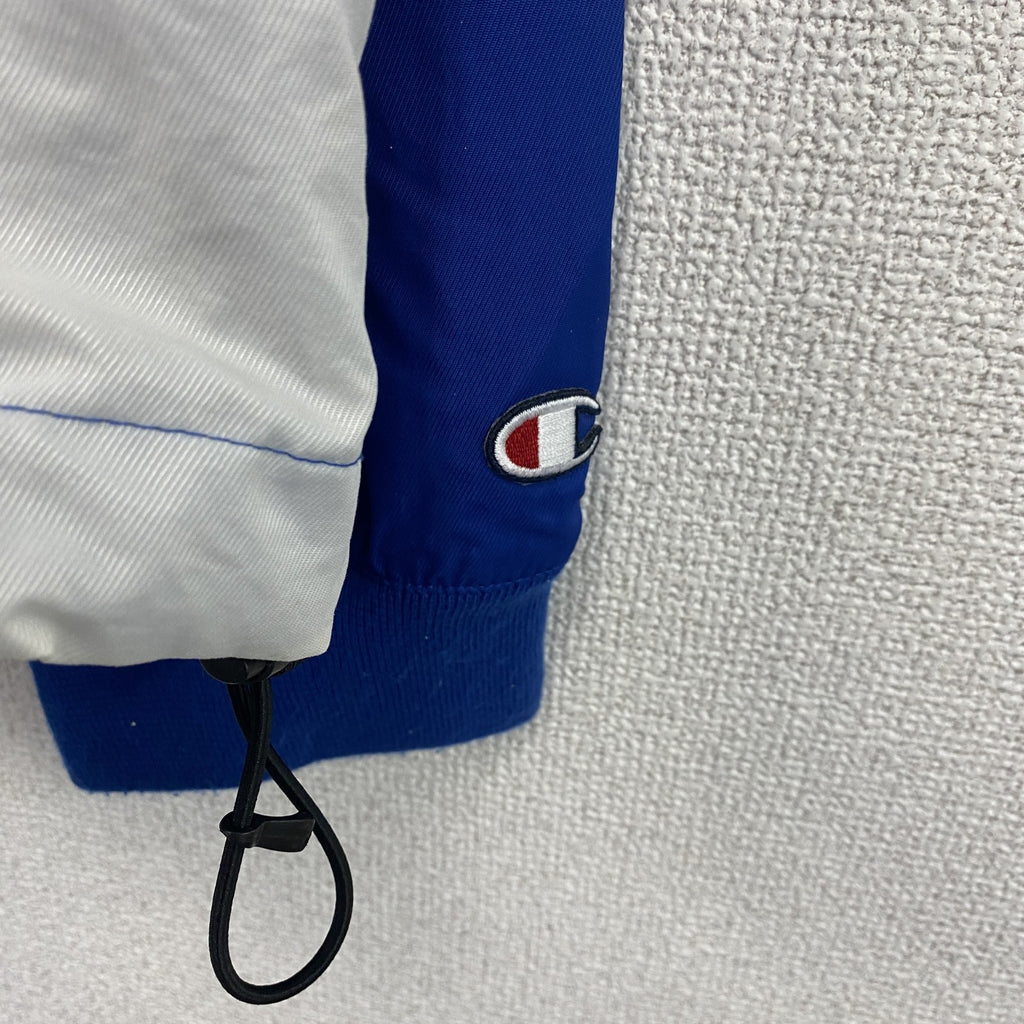 Champion　チャンピオン　プルオーバーナイロンジャケット　ロゴ刺繡　青　2XLサイズ