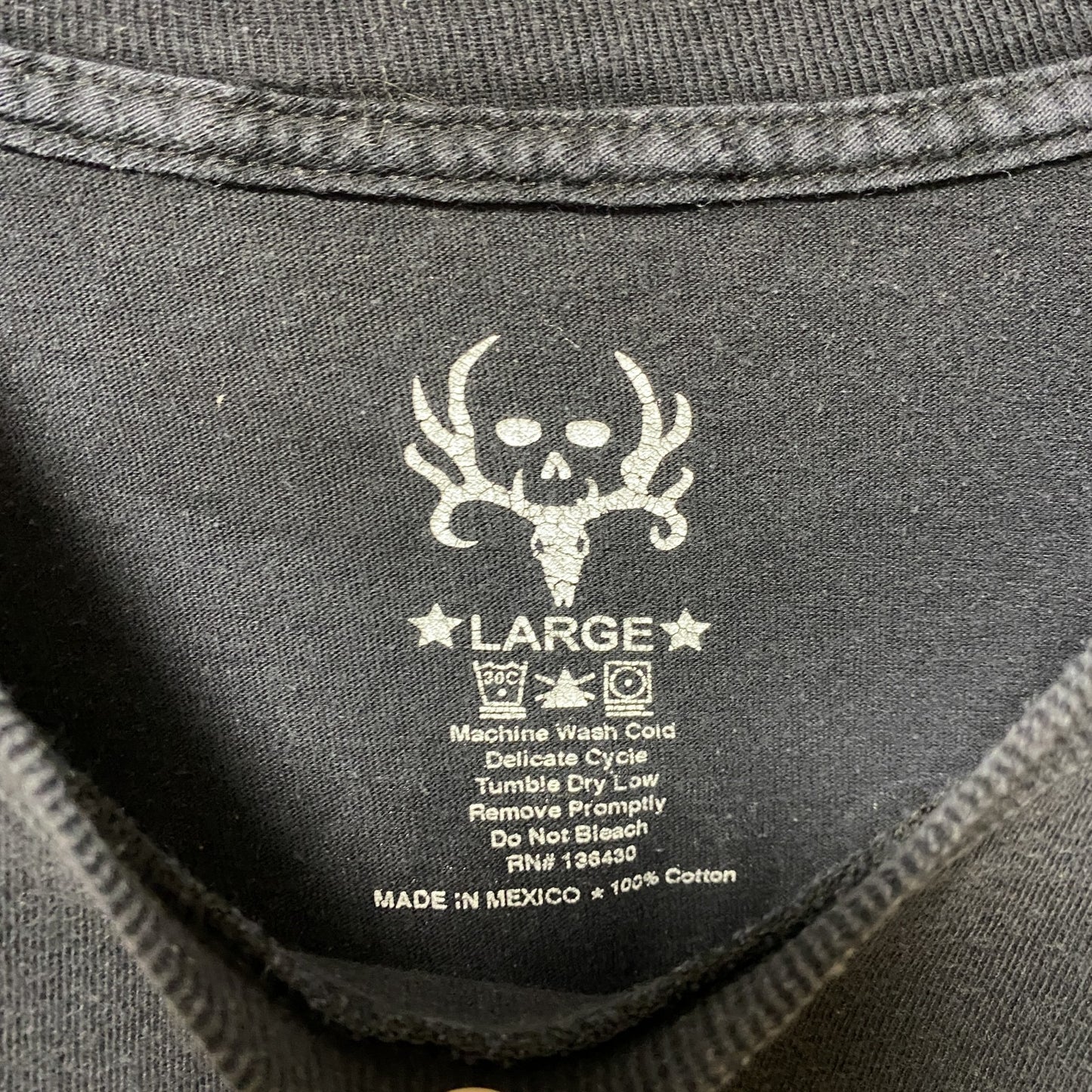 古着 used　USA国旗　アメリカ　半袖プリントTシャツ　バックプリント　ワンポイント　黒　ブラック　デザイン　クルーネック