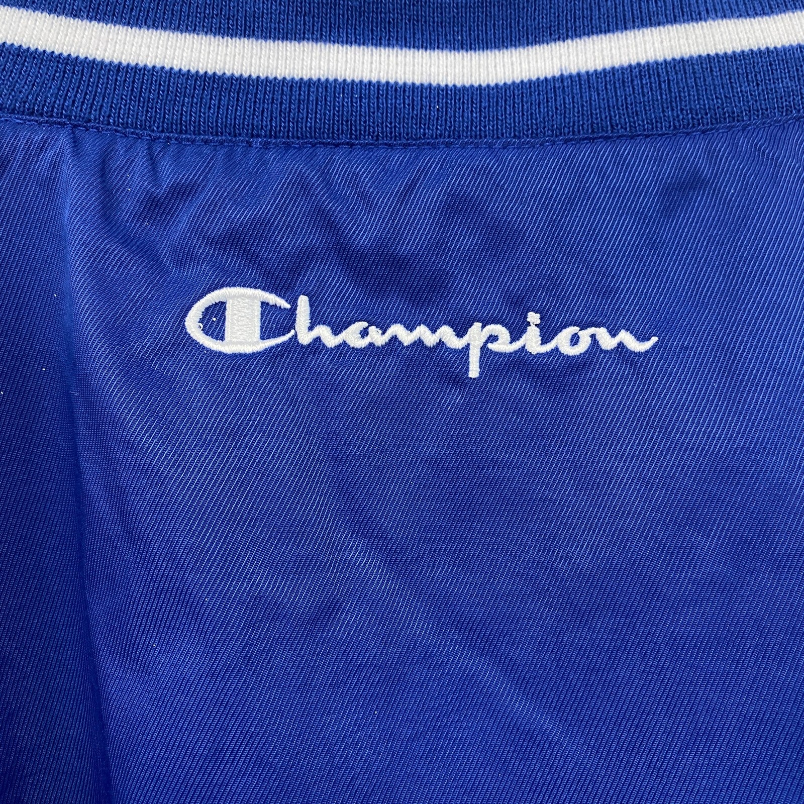 Champion　チャンピオン　プルオーバーナイロンジャケット　ロゴ刺繡　青　2XLサイズ