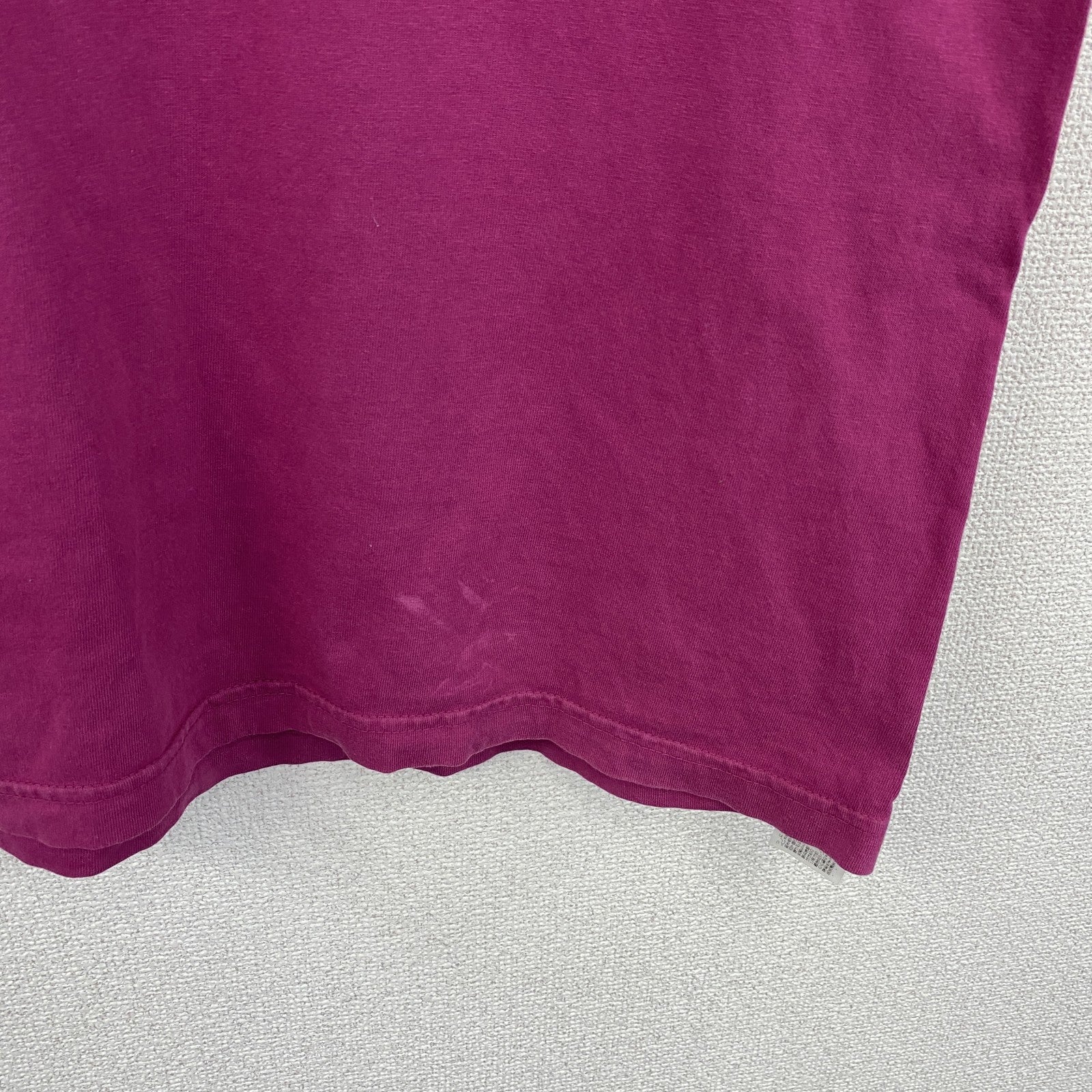 UNDEFEATED　アンディフィーテッド　半袖プリントTシャツ　ピンク　Mサイズ　
