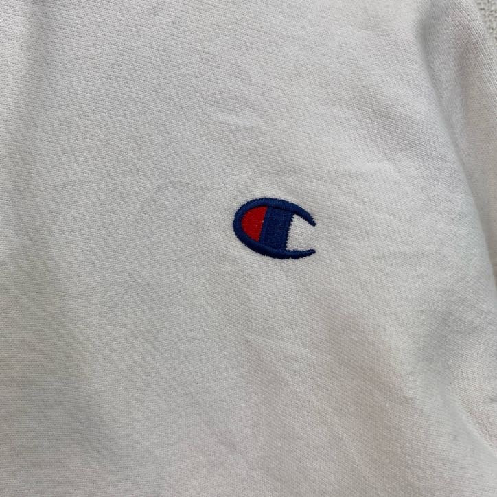 古着 used　Champion　チャンピオン　長袖パーカー　リバースウィーブ　ワンポイント刺ロゴ　白　ホワイト　XSサイズ