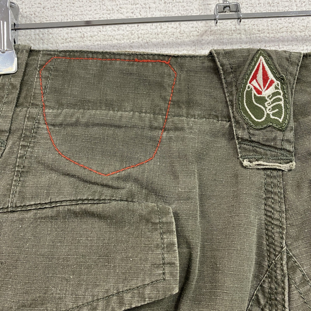 00s　VOLCOM　ヴォルコム　ハーフパンツ/ショートパンツ　カーゴショーツ　カーキ　W36サイズ