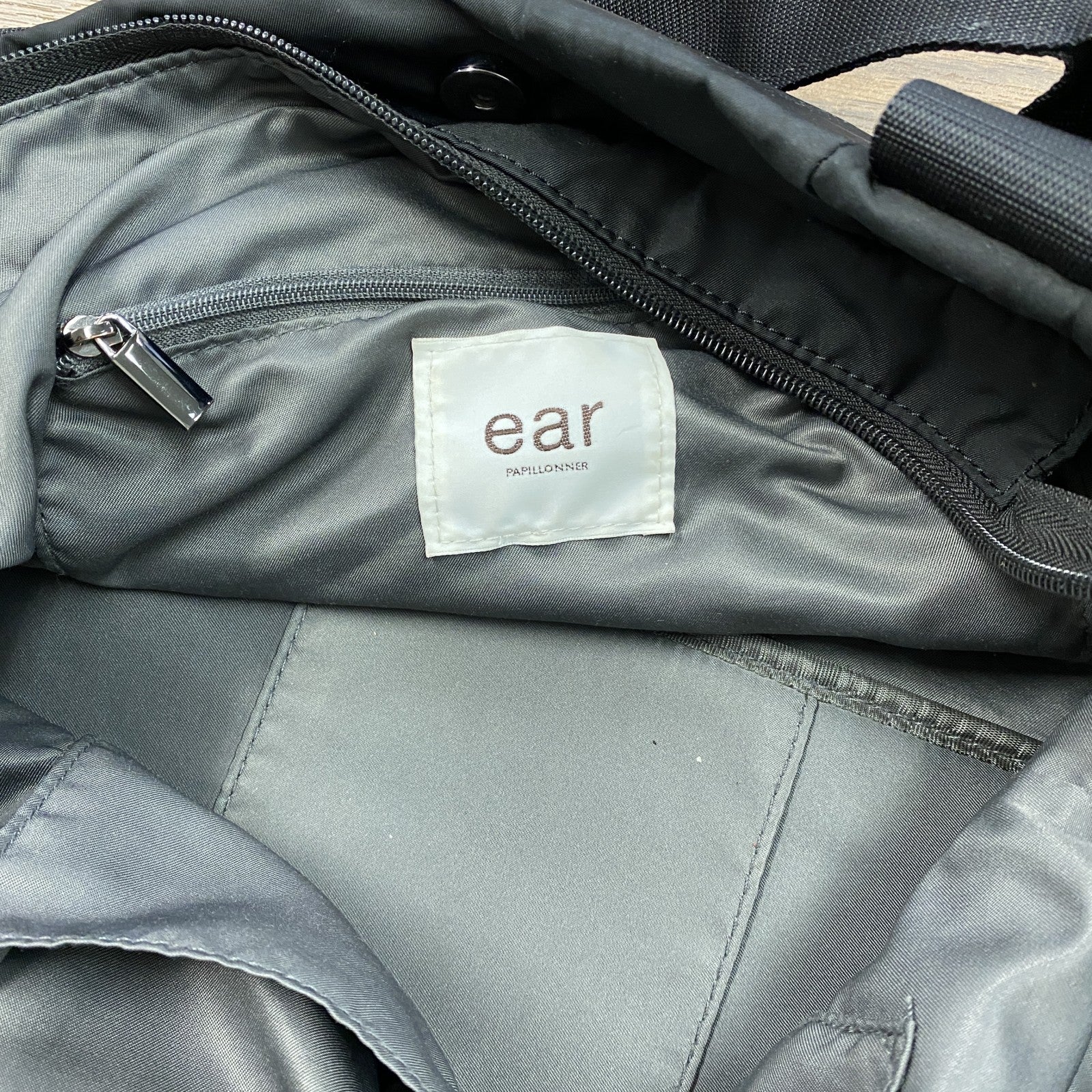 ear PAPILLONNER　イアパピヨネ　樹脂パーツトートバッグ　黒　ブラック　
