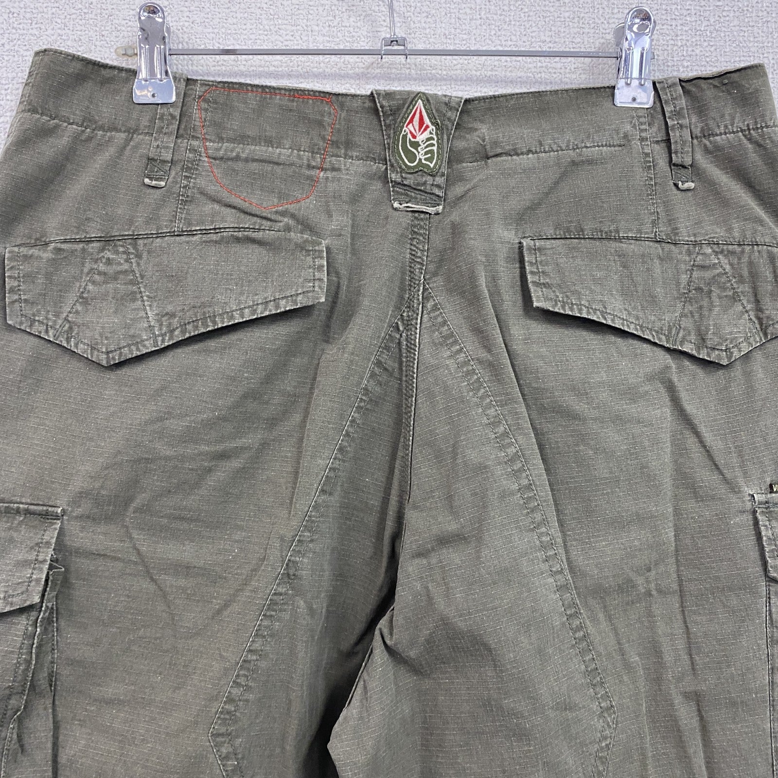 00s　VOLCOM　ヴォルコム　ハーフパンツ/ショートパンツ　カーゴショーツ　カーキ　W36サイズ