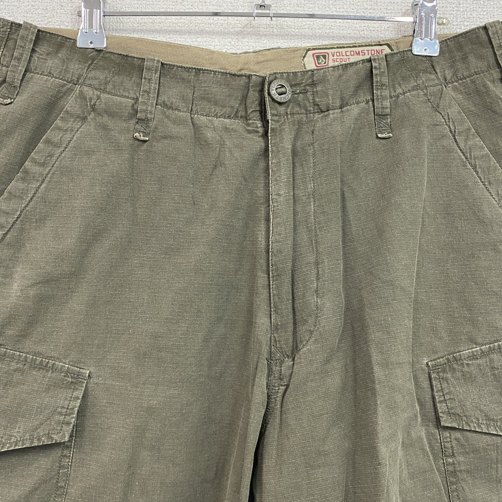 00s　VOLCOM　ヴォルコム　ハーフパンツ/ショートパンツ　カーゴショーツ　カーキ　W36サイズ