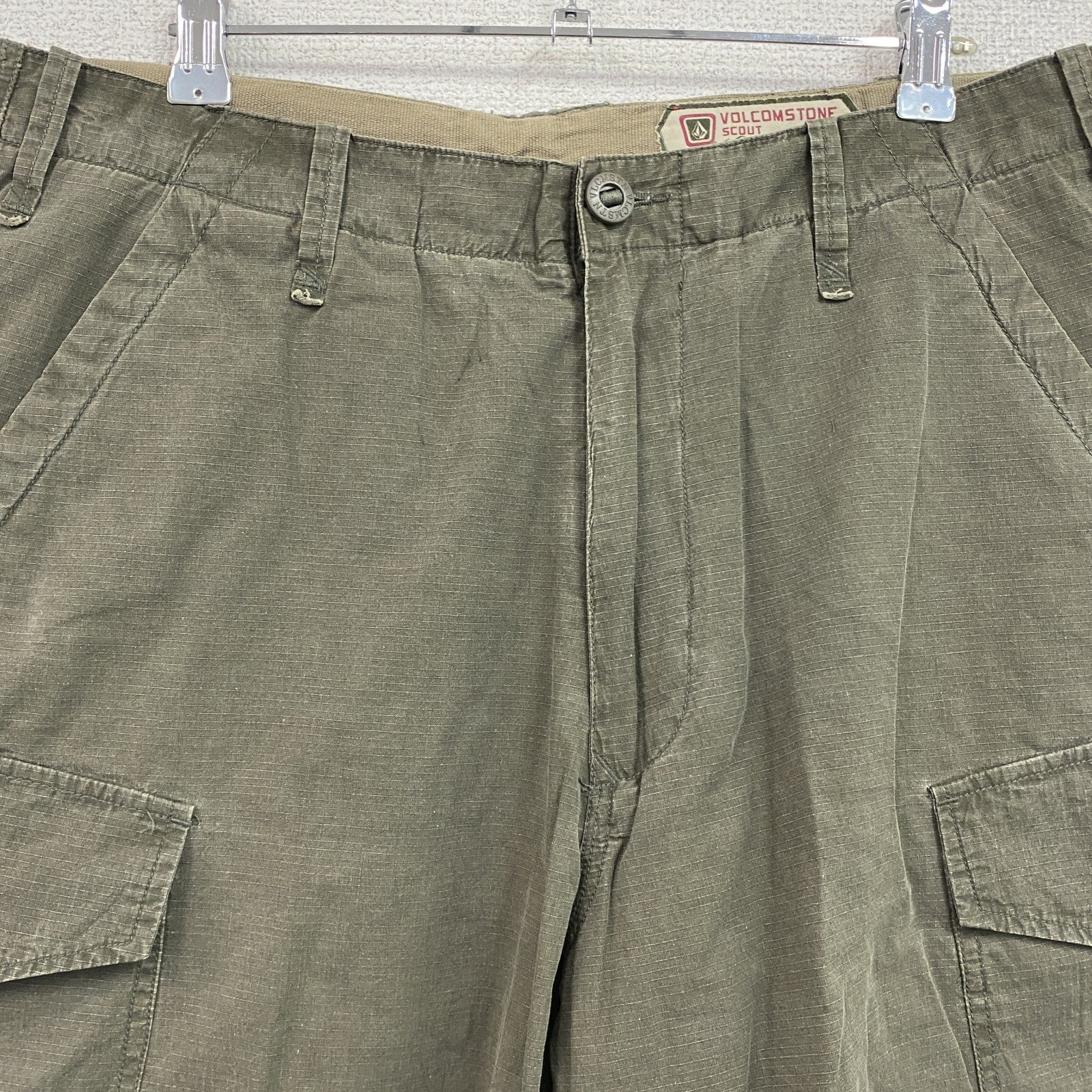 00s　VOLCOM　ヴォルコム　ハーフパンツ/ショートパンツ　カーゴショーツ　カーキ　W36サイズ