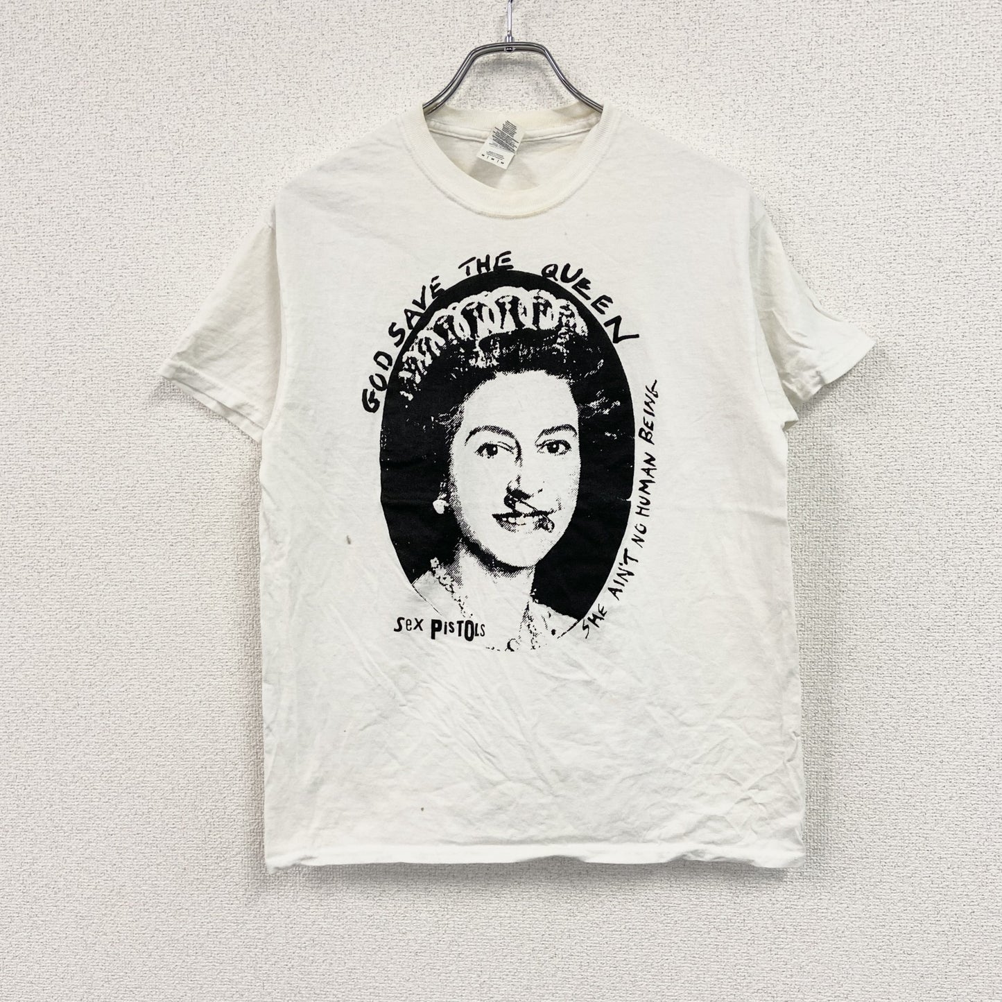 GILDAN　ギルダン　SEX PISTOLS　セックス ピストルズ　半袖バンドTシャツ　ゴッドセイヴザクイーン　白　ホワイト　Mサイズ